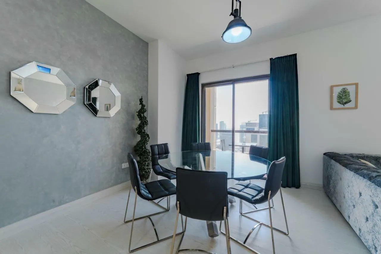 Icon Casa Living - Rimal 6-Jbr Marina View Apartment Dubai