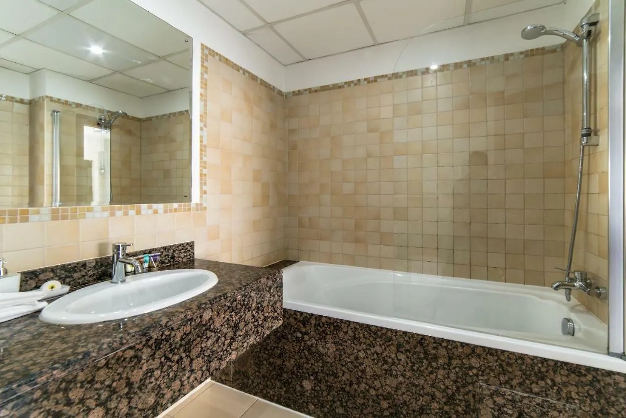 Icon Casa Living - Rimal 6-Jbr Marina View Apartment Dubai United Arab Emirates